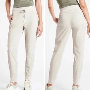 Athleta Headlands Hybrid Trek Jogger Pants - Size 2